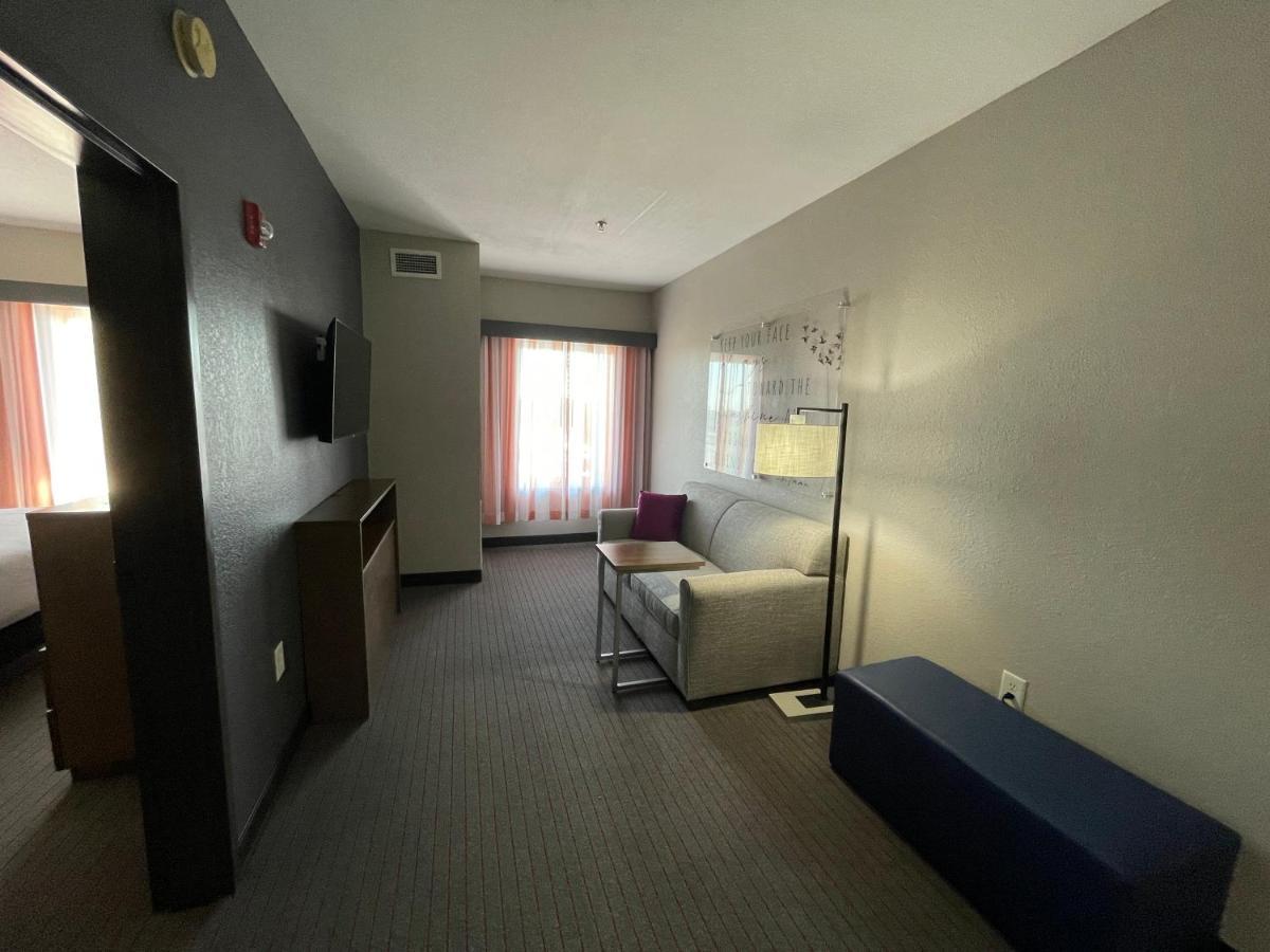 La Quinta Inn & Suites By Wyndham Augusta Fort Eisenhower Eksteriør billede