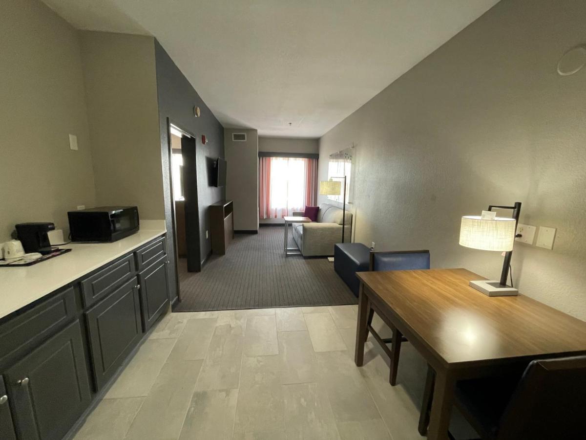 La Quinta Inn & Suites By Wyndham Augusta Fort Eisenhower Eksteriør billede