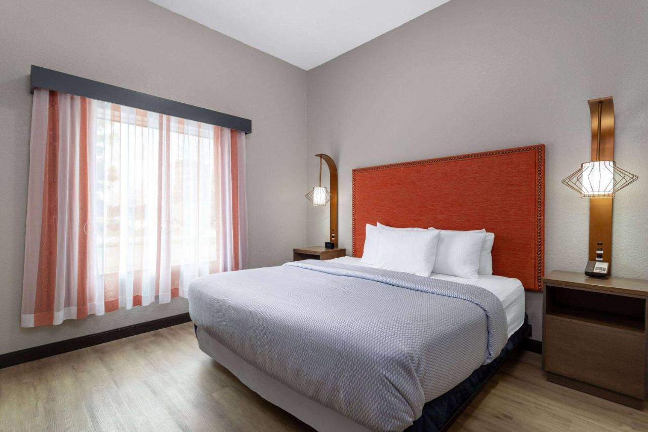 La Quinta Inn & Suites By Wyndham Augusta Fort Eisenhower Eksteriør billede