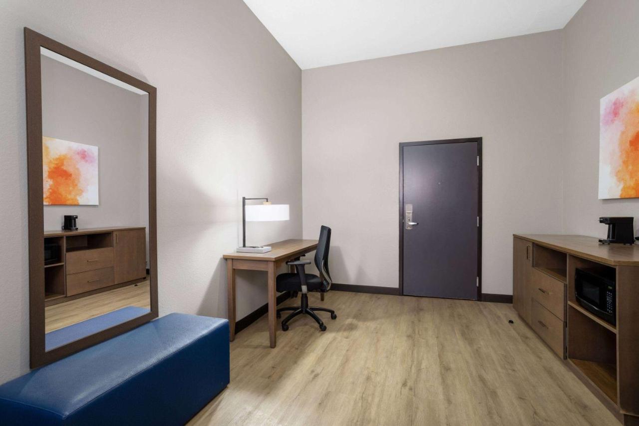 La Quinta Inn & Suites By Wyndham Augusta Fort Eisenhower Eksteriør billede