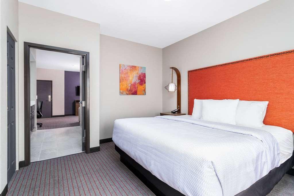 La Quinta Inn & Suites By Wyndham Augusta Fort Eisenhower Værelse billede