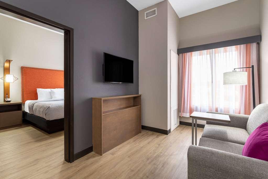 La Quinta Inn & Suites By Wyndham Augusta Fort Eisenhower Værelse billede