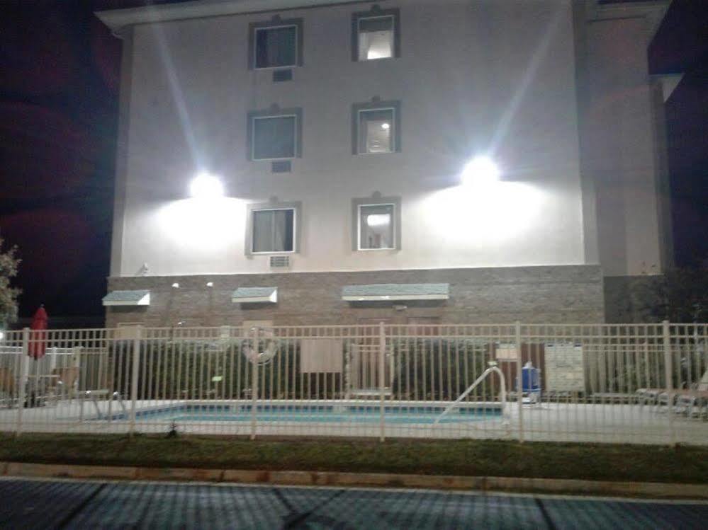 La Quinta Inn & Suites By Wyndham Augusta Fort Eisenhower Eksteriør billede